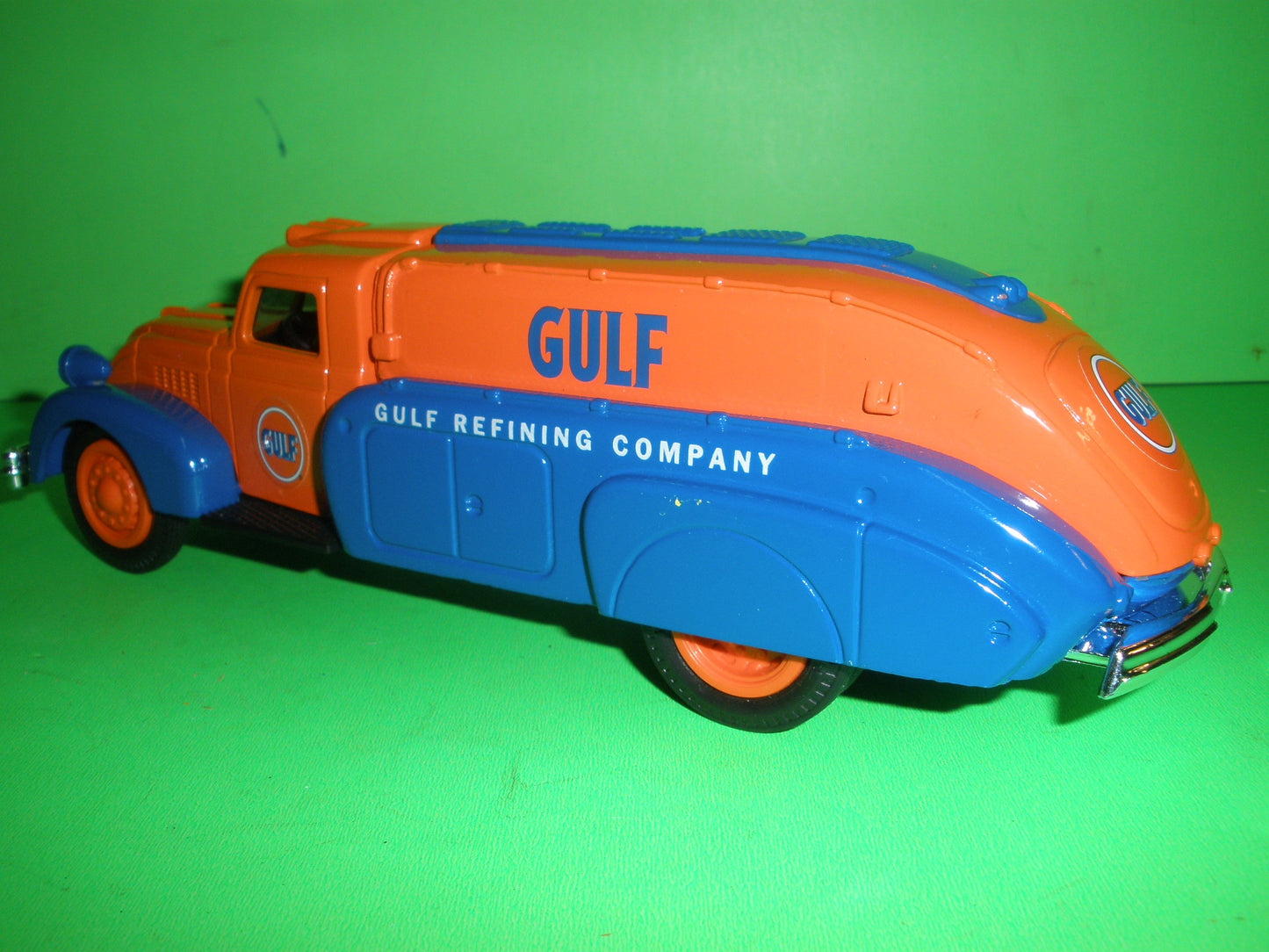 Gulf 1939 Dodge Airflow Tanker Truck