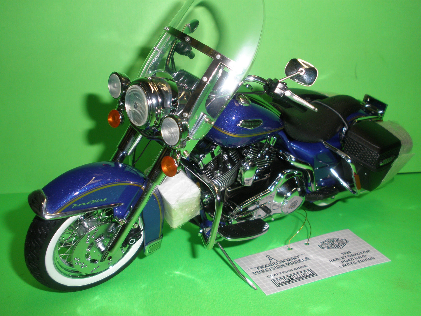 Harley Davidson 1999 Road King Classic Motorcycle - B11G400
