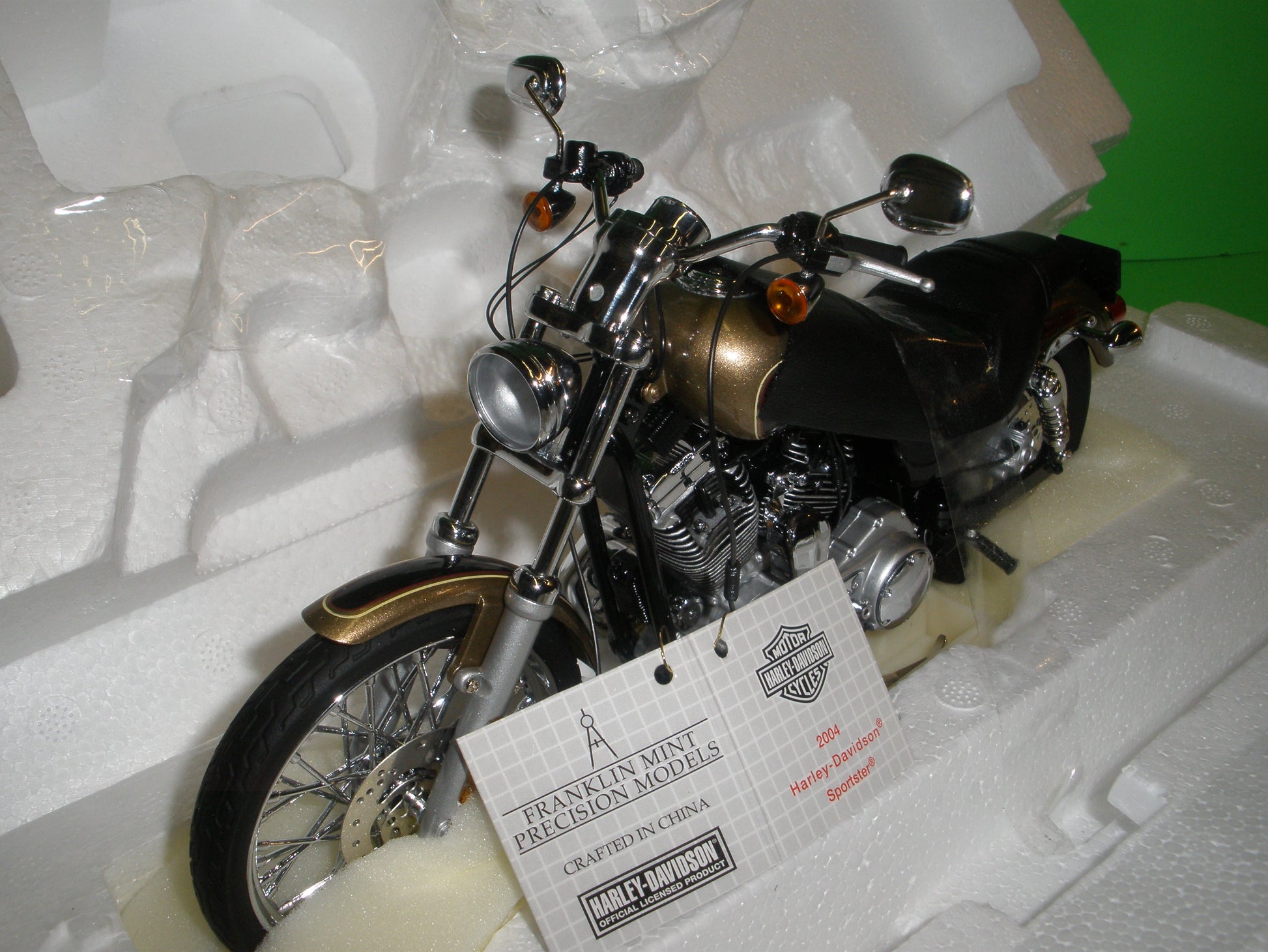 Harley Davidson 2004 Sportster Motorcycle - B11C374