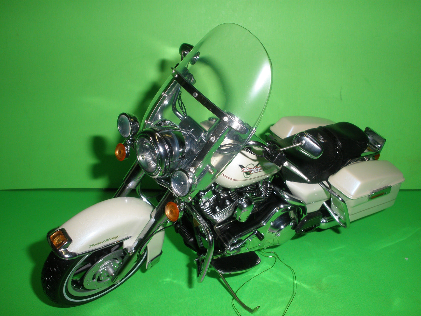 Harley Davidson 2006 Road King Motorcycle - B11E239