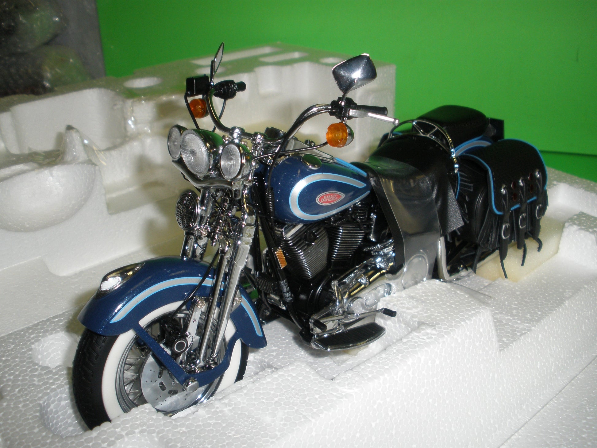 Harley Davidson Heritage Springer Motorcycle - B11YF03