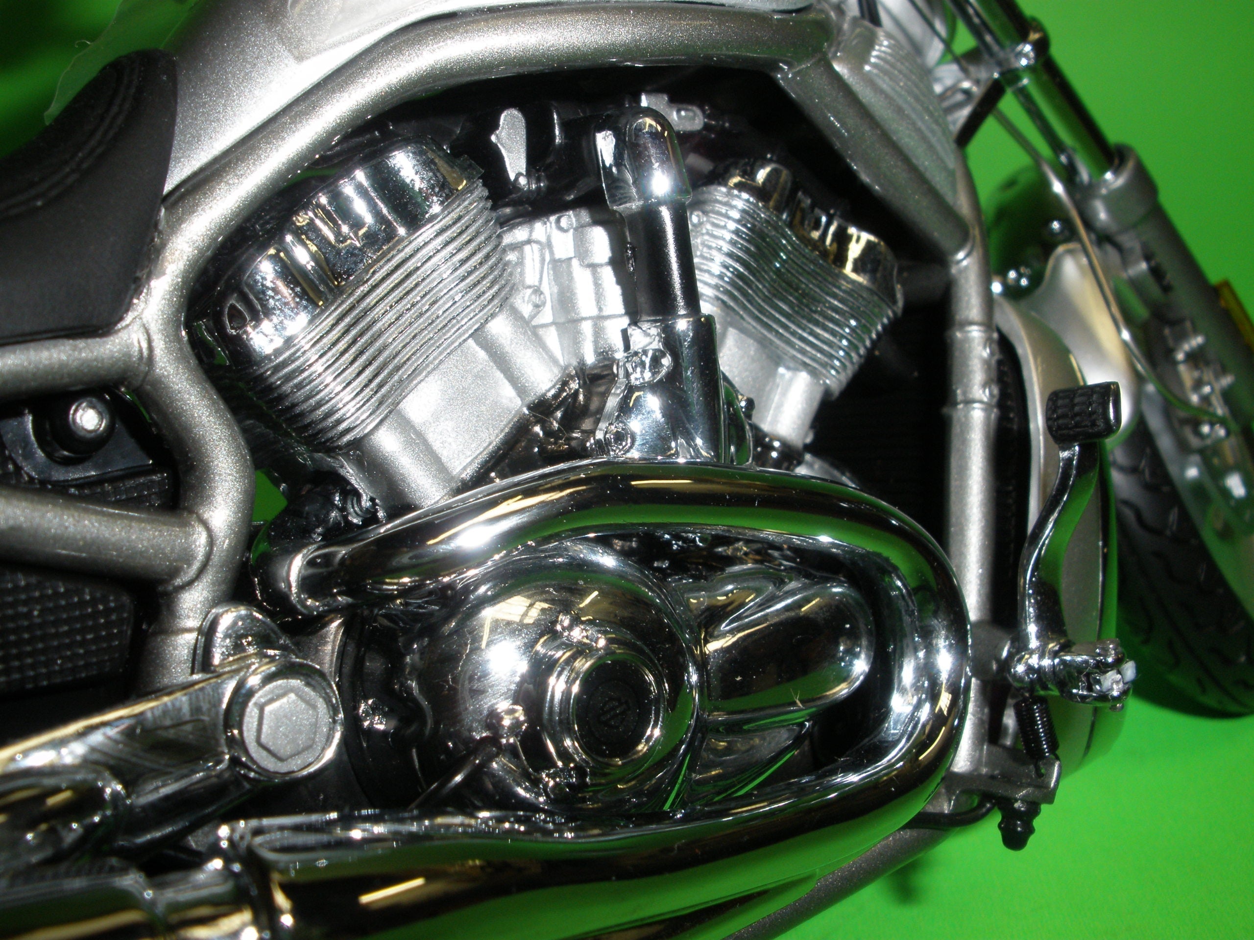 V rod best sale fuel tank