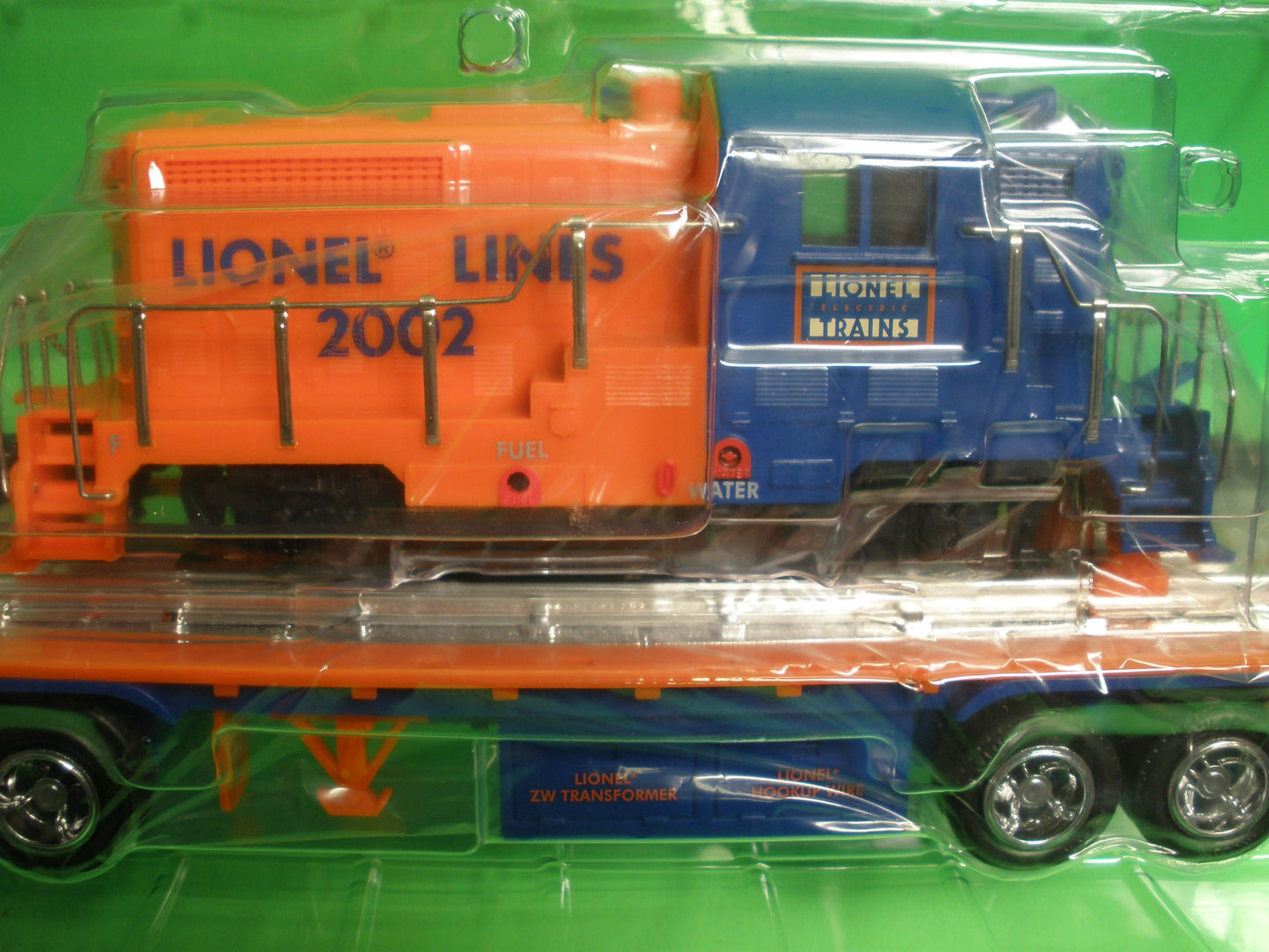 Lionel Trains 2002 Flatbed Truck & Kusan Diesel Locomotive