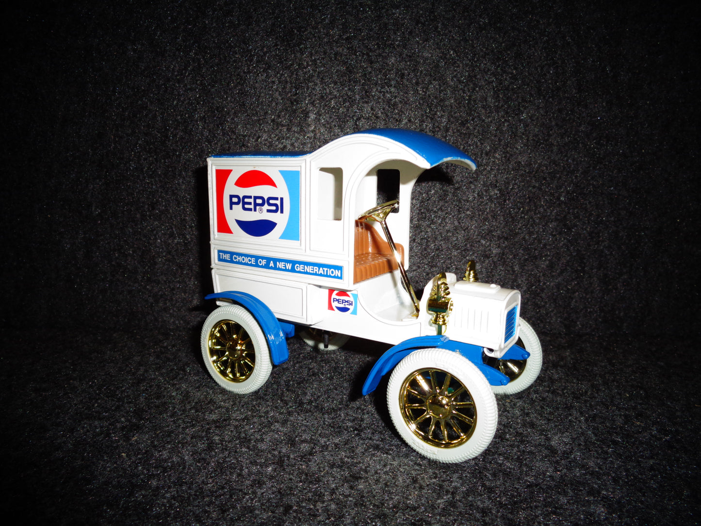 Pepsi 1905 Ford Model T Delivery Car