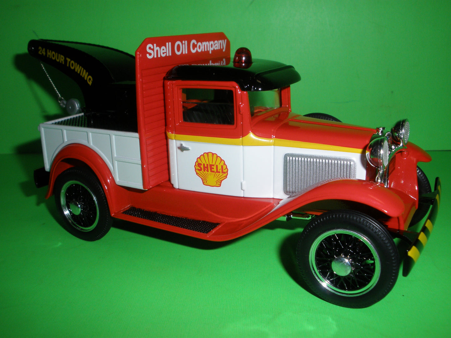 Shell 1928 Ford Model A Tow Truck