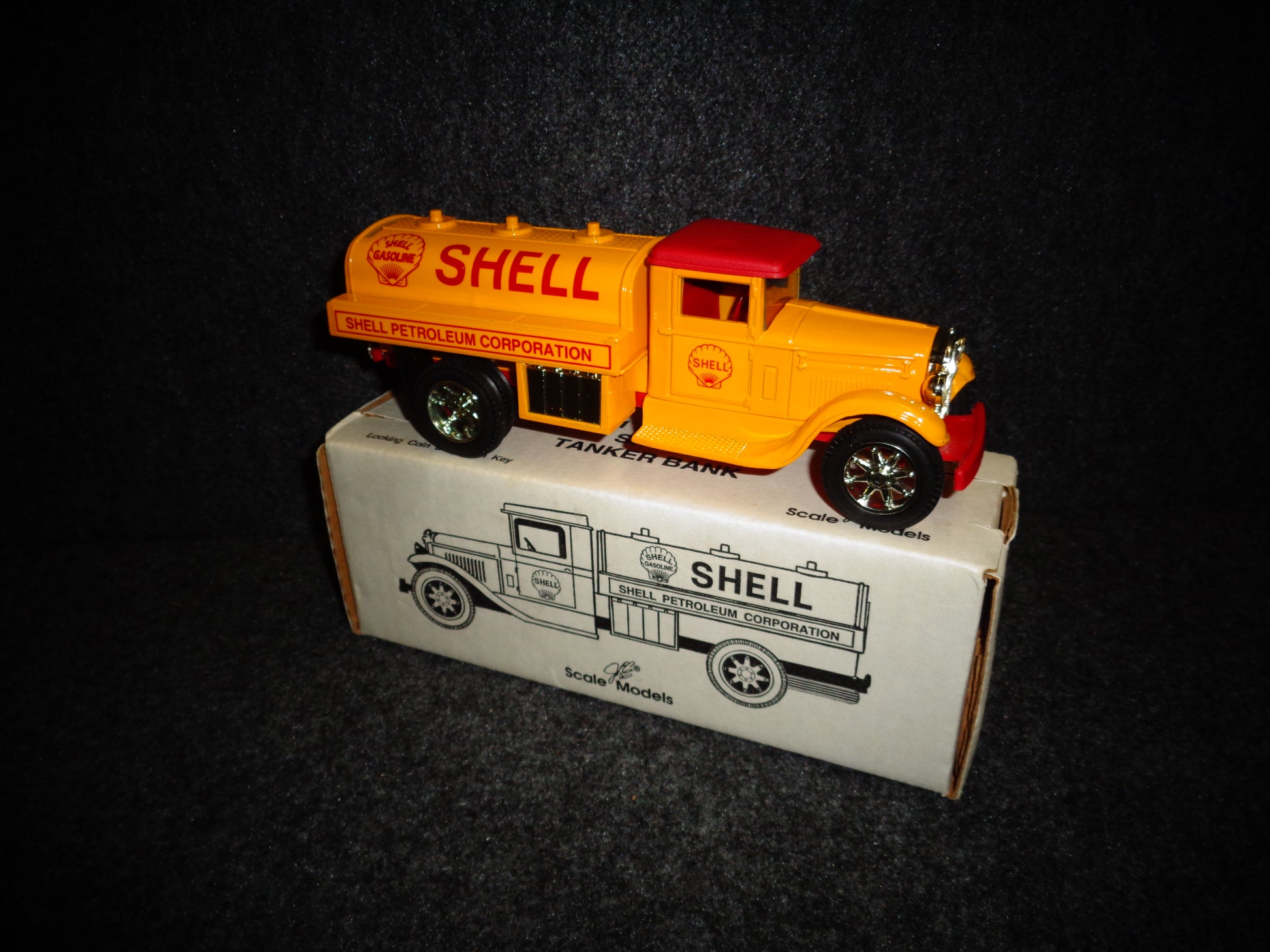 Shell 1931 Sterling Tanker Truck