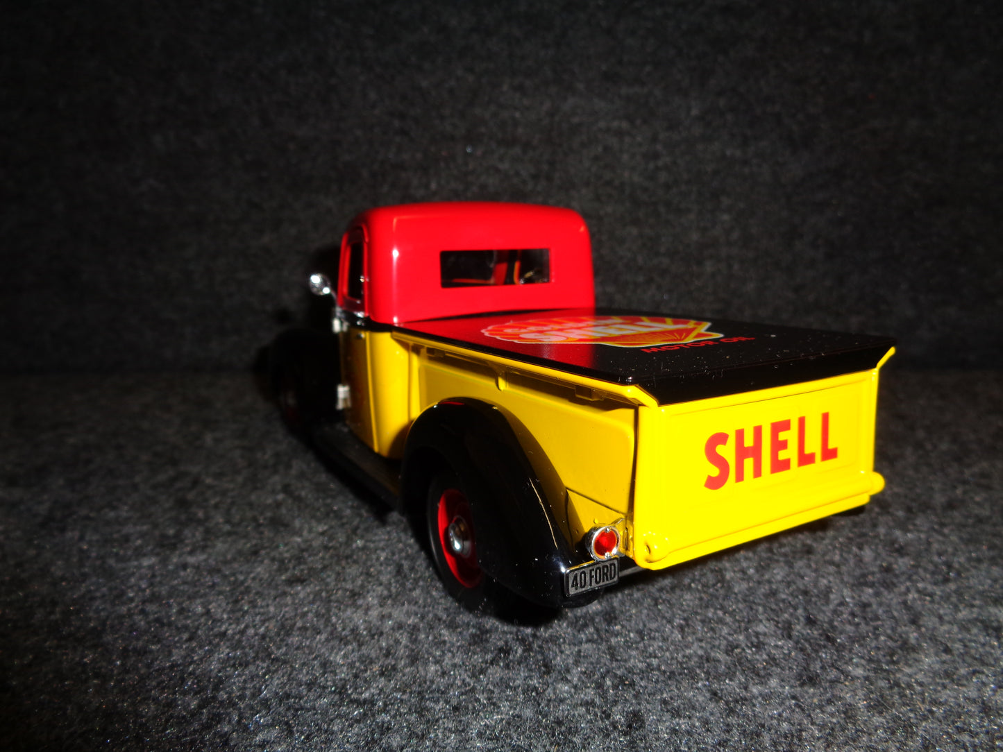 Shell 1940 Ford Pickup Truck