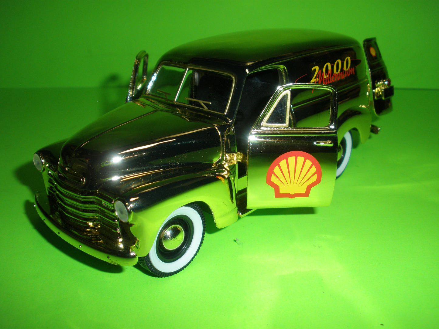 Shell 1952 Chevrolet 3100 Series Panel Delivery Truck