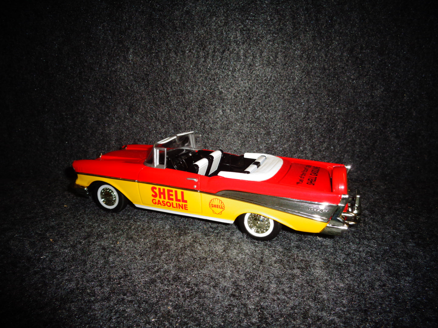 Shell 1957 Chevrolet Bel-Air Convertible