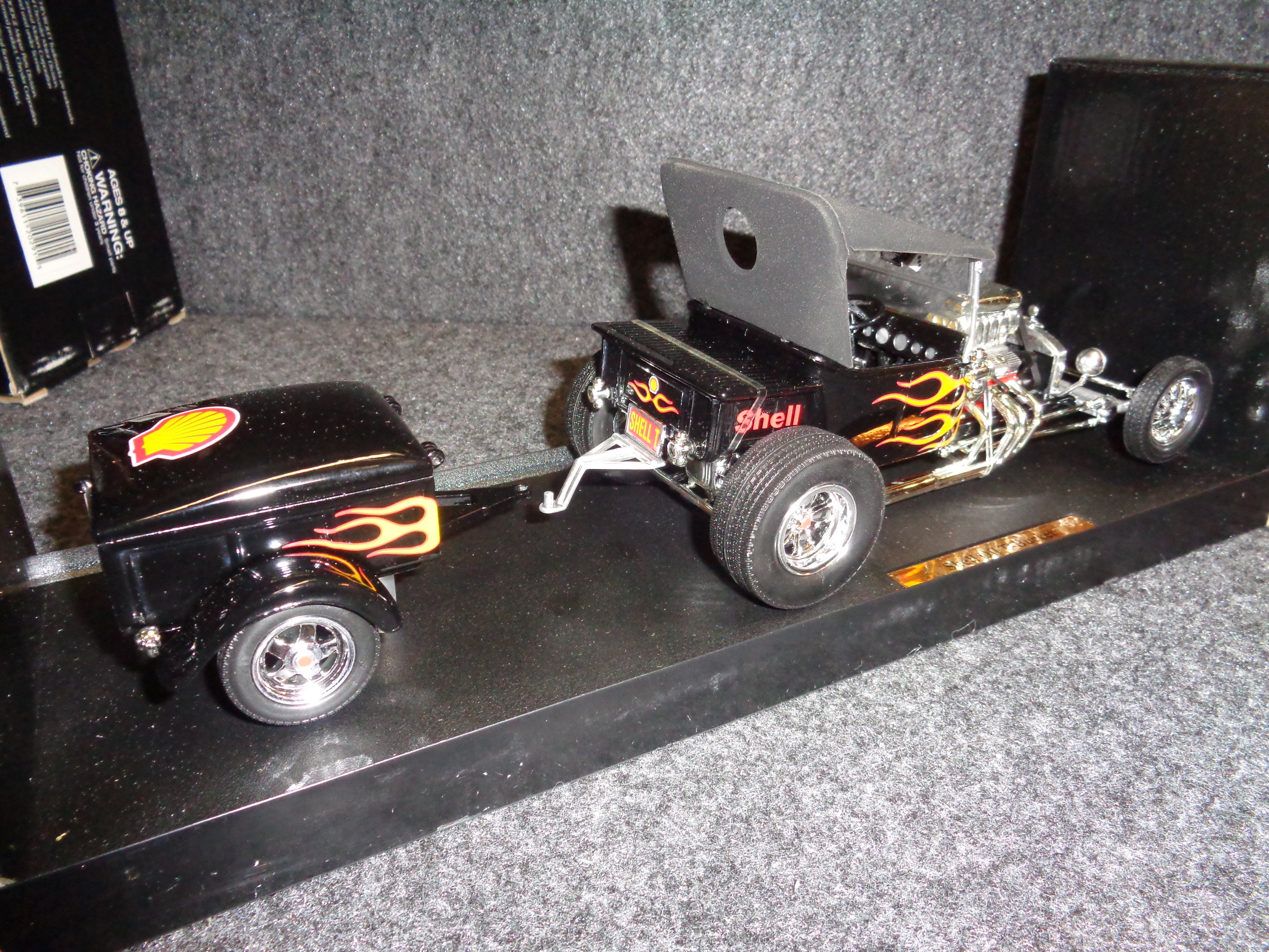 Model T Shell Shell Ford Model T 'T-Bucket' Hot Rod & Trailer – Texaco Toys Plus
