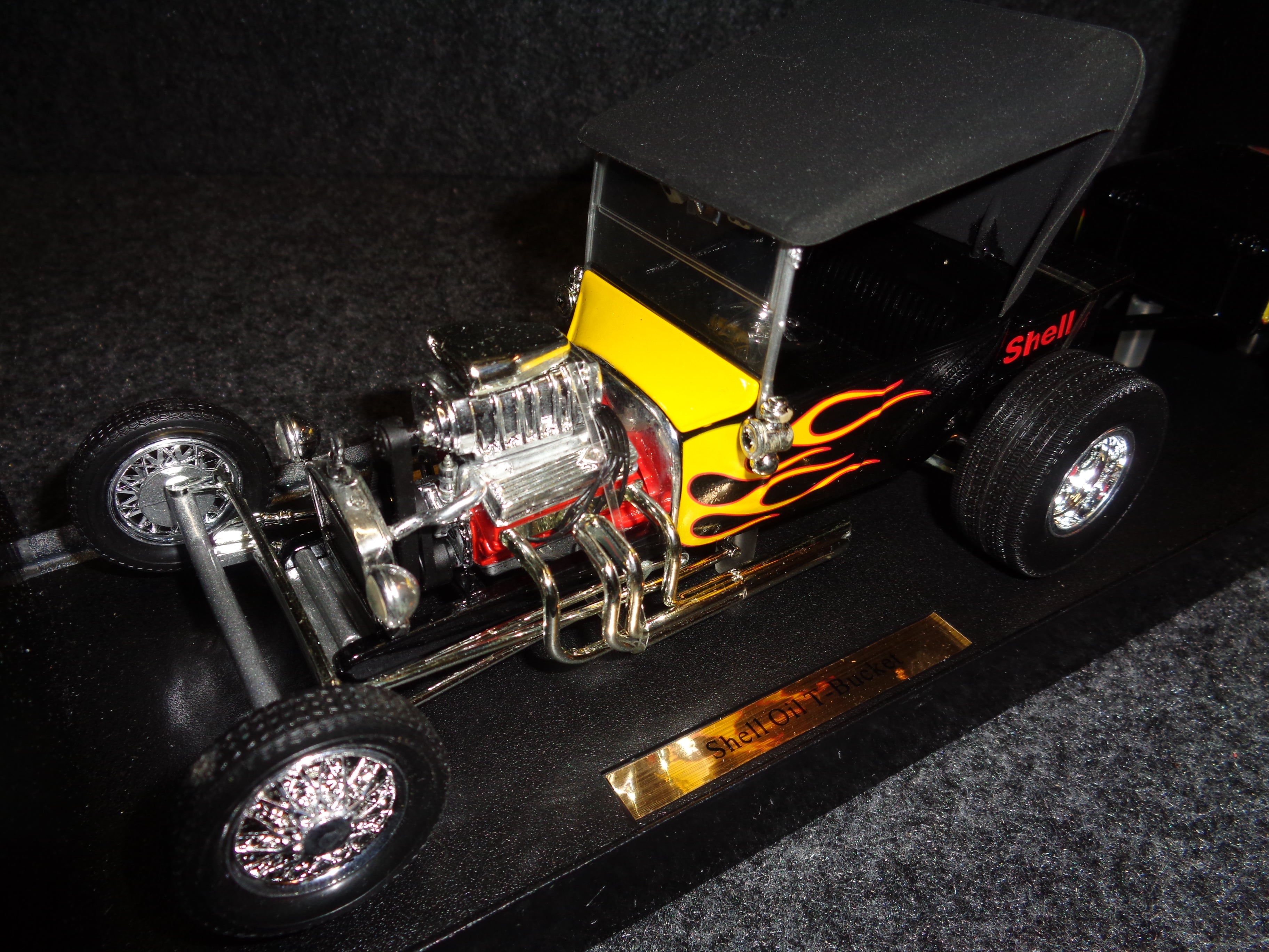 Model T Shell Shell Ford Model T 'T-Bucket' Hot Rod & Trailer – Texaco Toys Plus