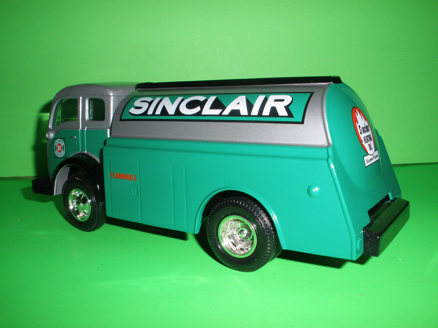 Sinclair 1949 White Tilt Cab Tanker Truck