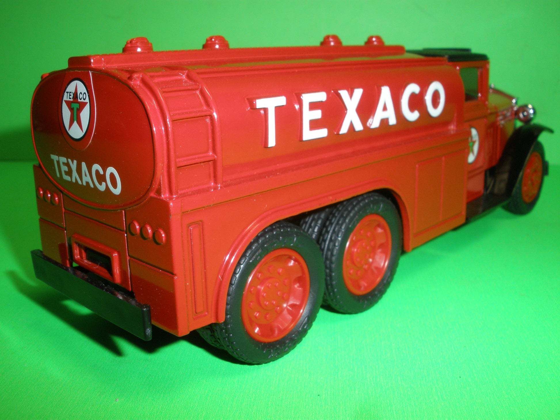 Texaco 1930 Diamond T Tanker Truck