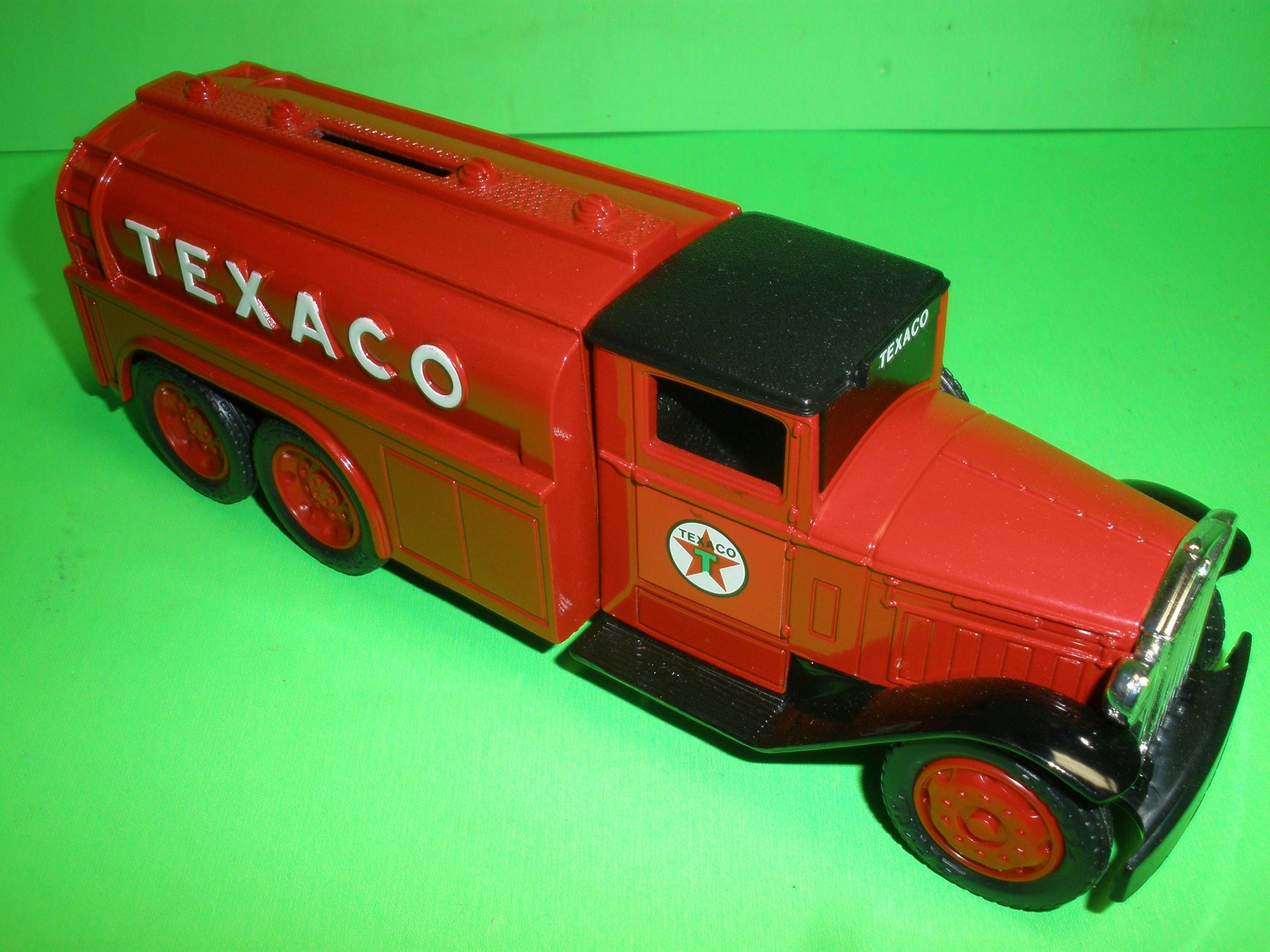 Texaco 1930 Diamond T Tanker Truck