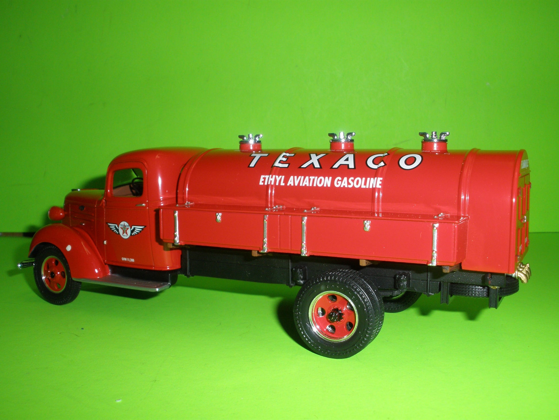 Texaco 1937 Chevrolet 900 Gallon Tanker Truck Aviation Series