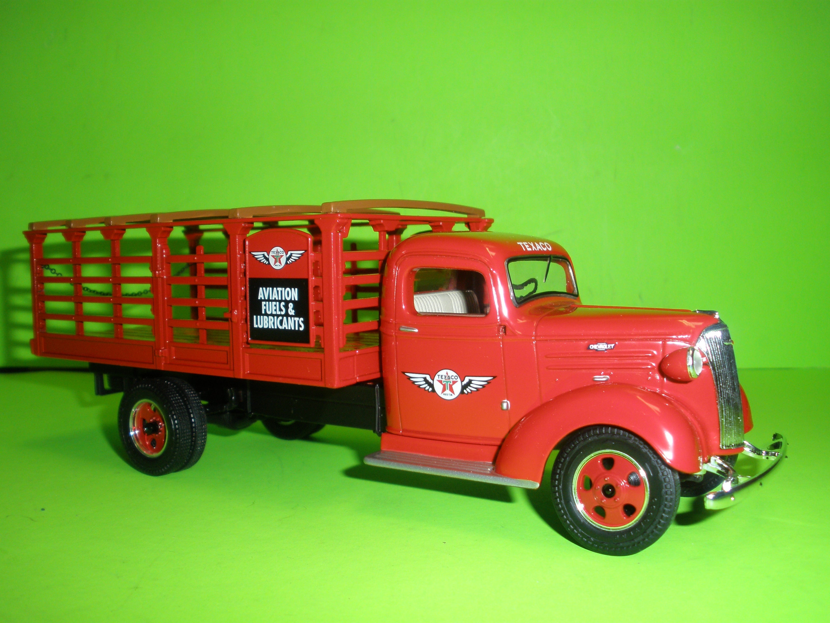 #4 - Texaco 1937 Chevrolet Stake Truck Aviation Series