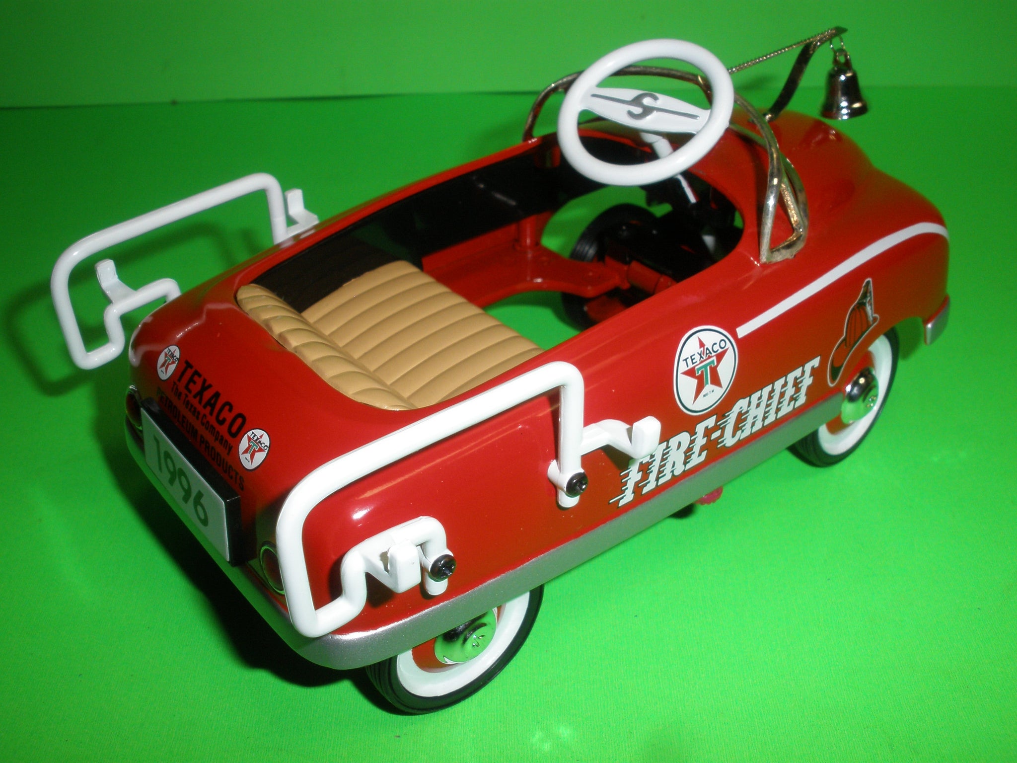 #1 - Texaco 1948 BMC Pedal Car Regular Edition – Texaco Toys Plus