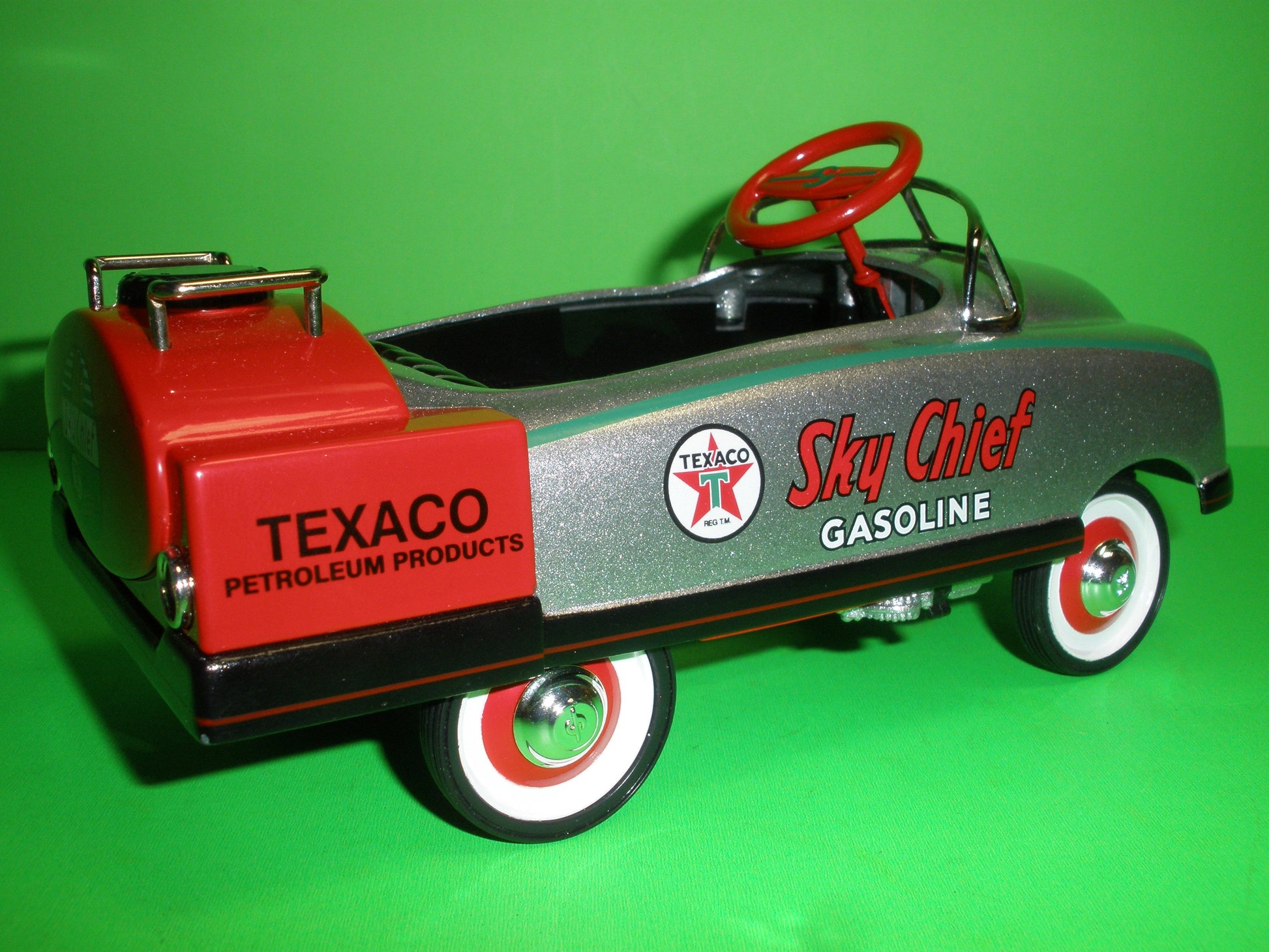 Texaco 1948 BMC Tanker Pedal Car