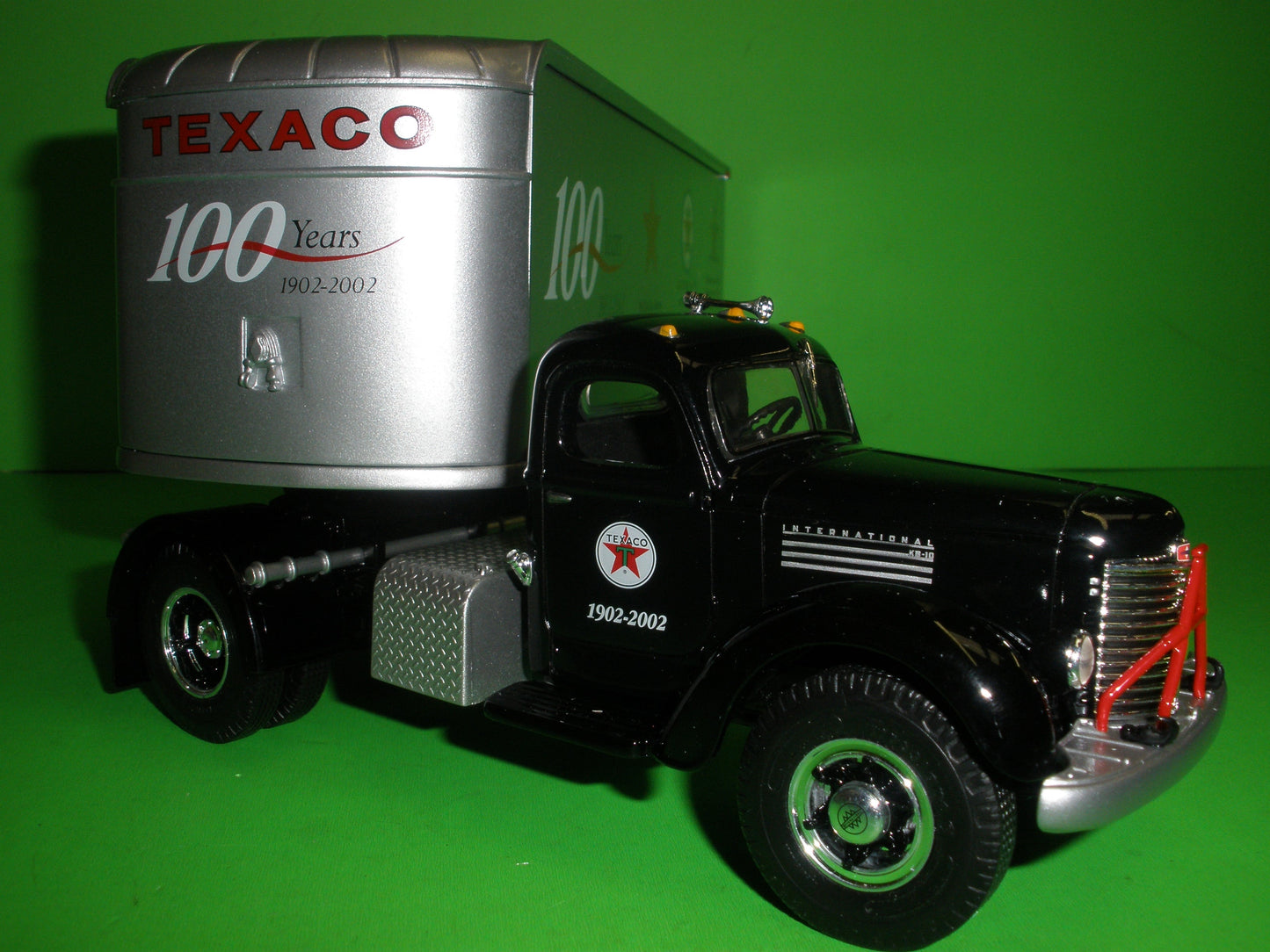 Texaco 1949 International KB-10 Tractor Trailer Truck Anniversary Series