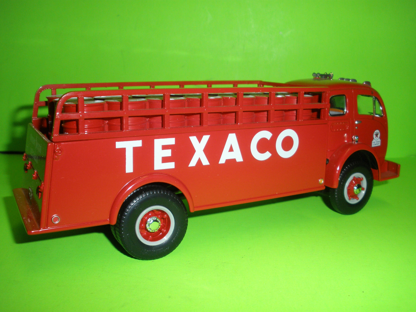 Texaco 1953 White Stake Truck Tour With Texaco Series