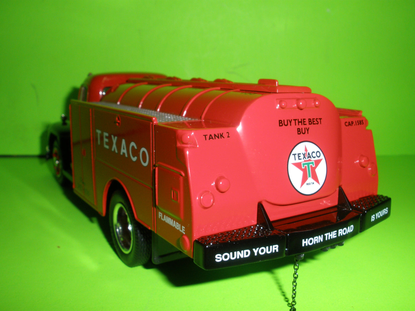 Texaco 1955 Diamond T Tanker Truck Colwell Series