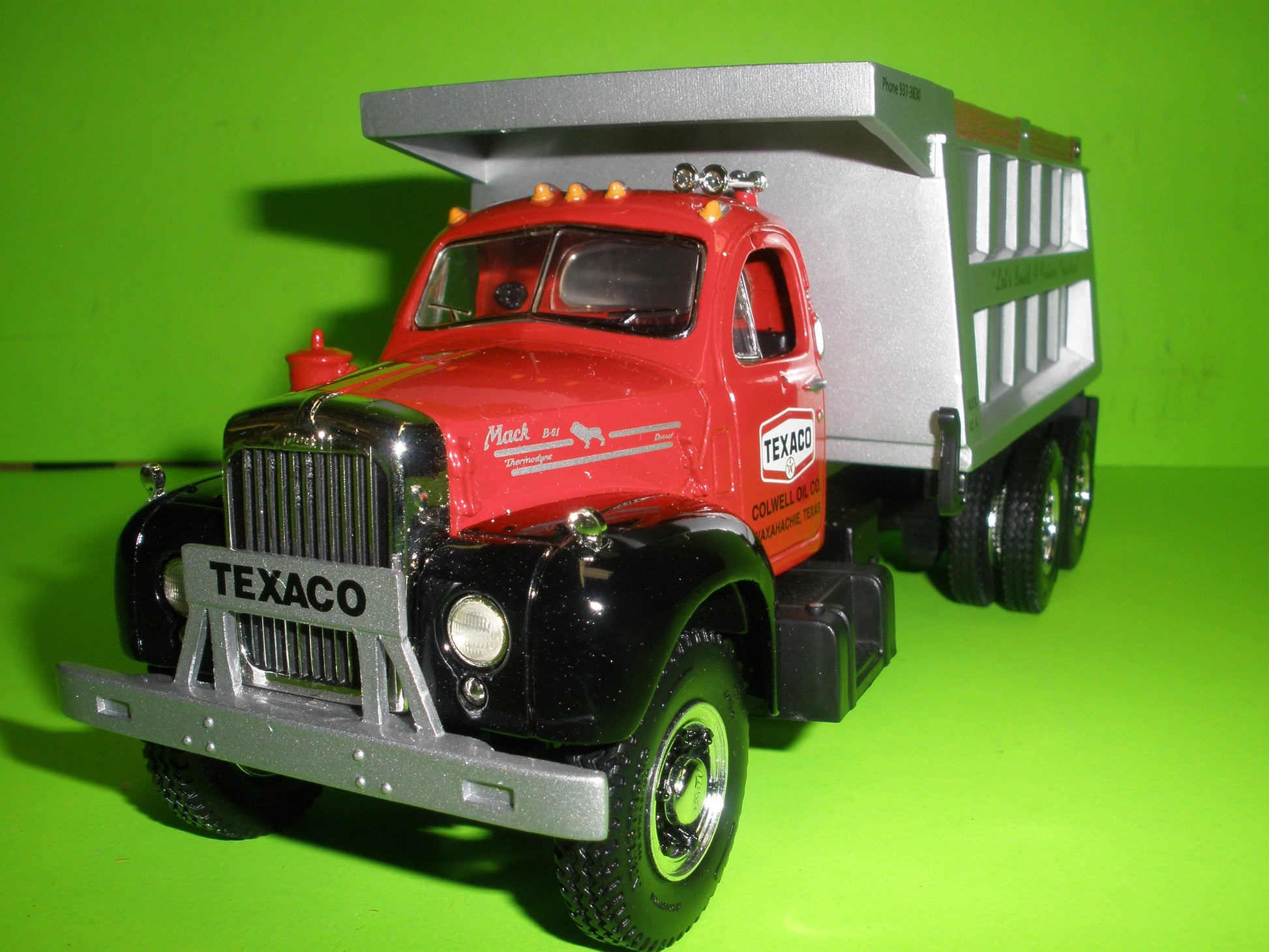 Texaco 1960 Mack B-61 Dump Truck Colwell Series