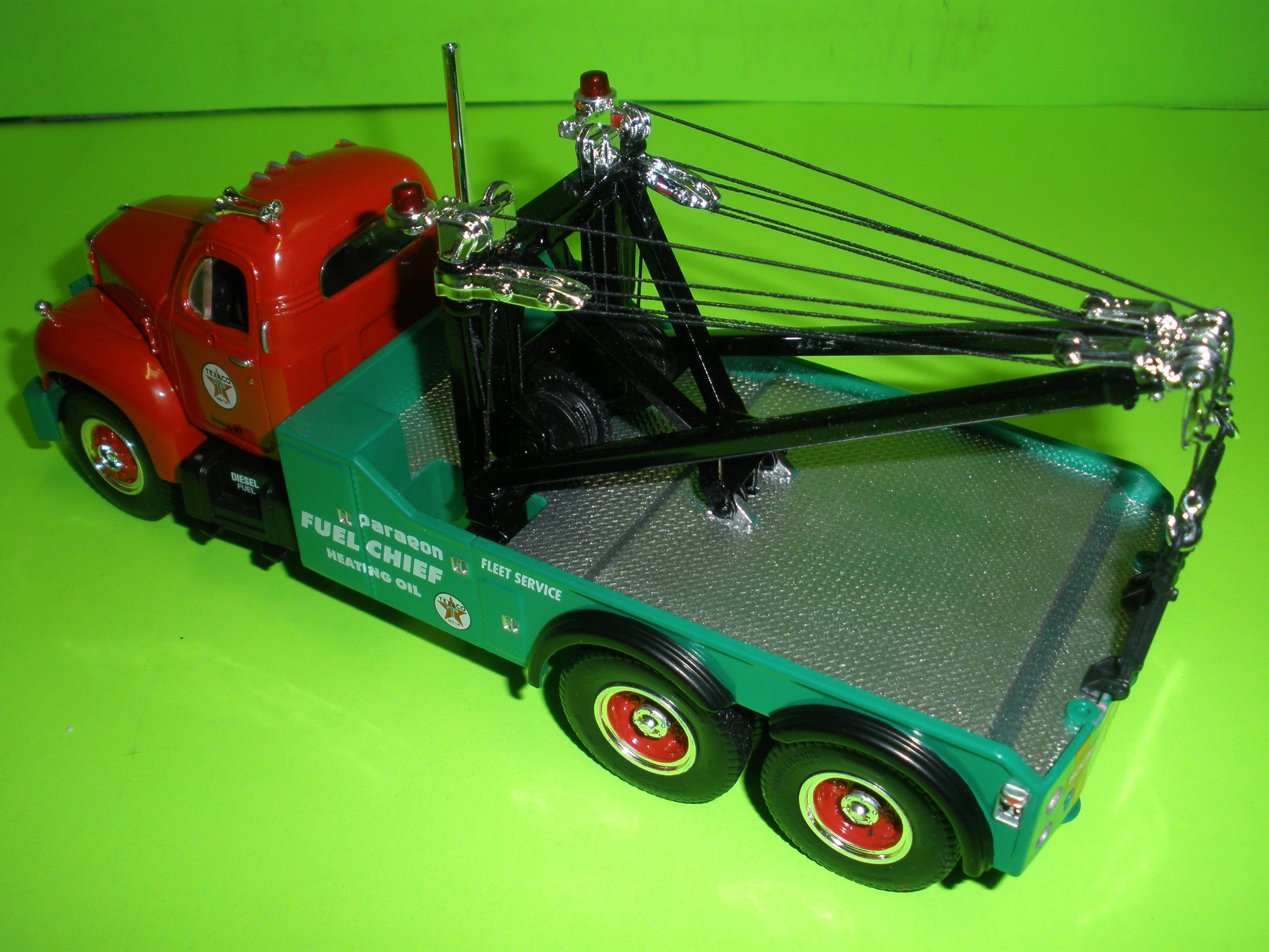 2 - Texaco 1961 Mack B-61 Tow Truck Paragon Series – Texaco Toys Plus