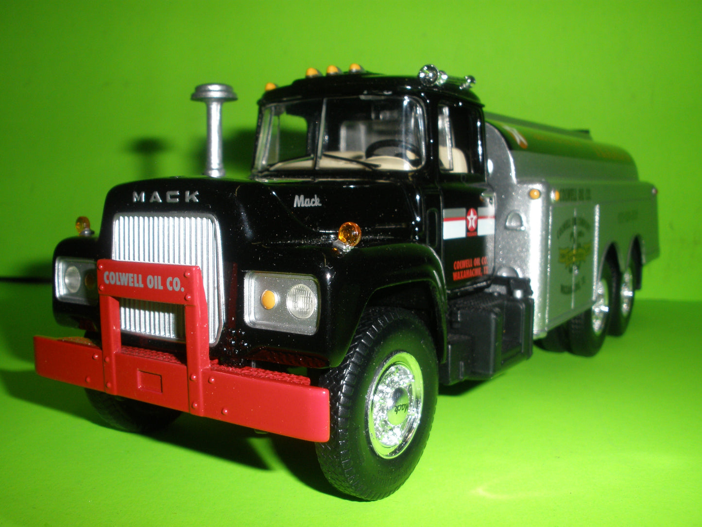 Texaco 1966 Mack R-Model Fuel Tanker Truck Colwell Anniversary