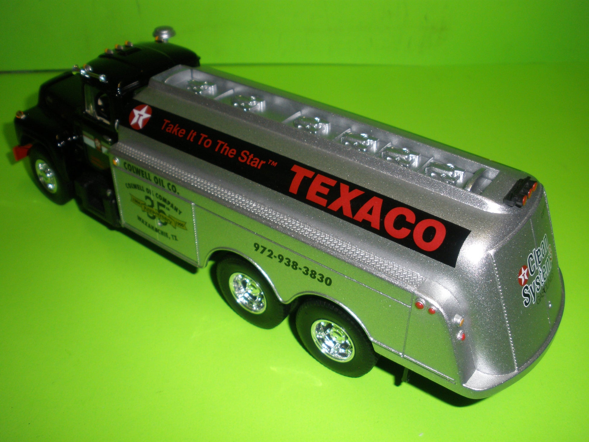 Texaco 1966 Mack R-Model Fuel Tanker Truck Colwell Anniversary