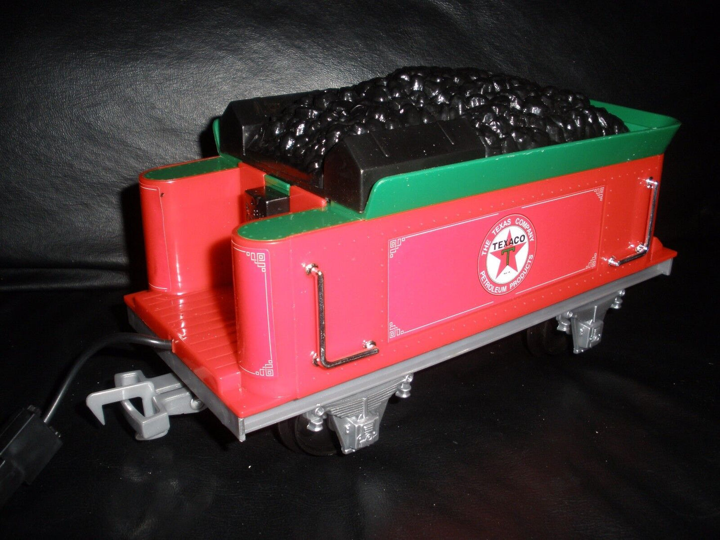 Texaco Christmas Tree 2-6-0 Steam Train Set & Tracks
