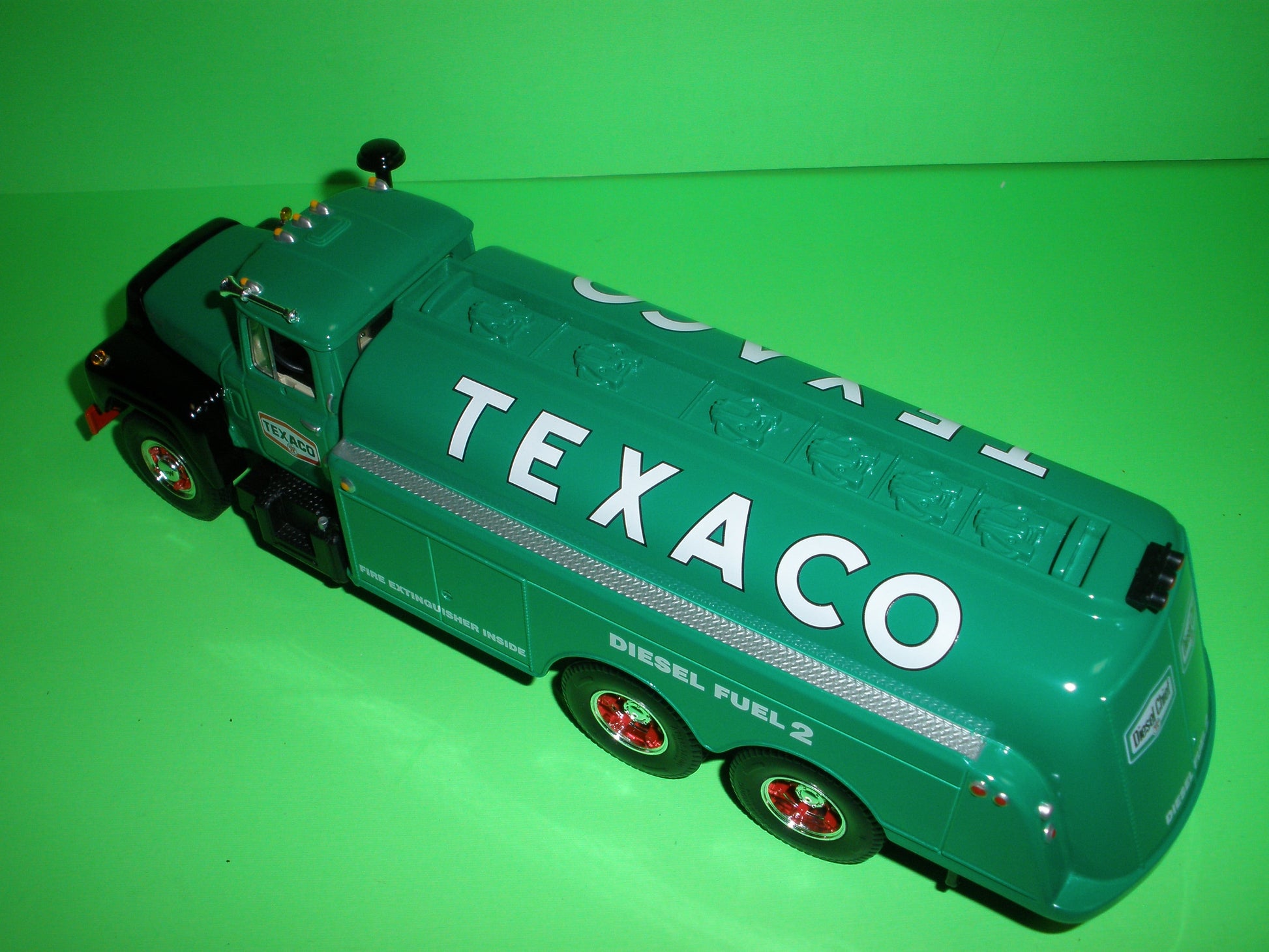 Texaco Diesel 1966 Mack R-Model Fuel Tanker Truck