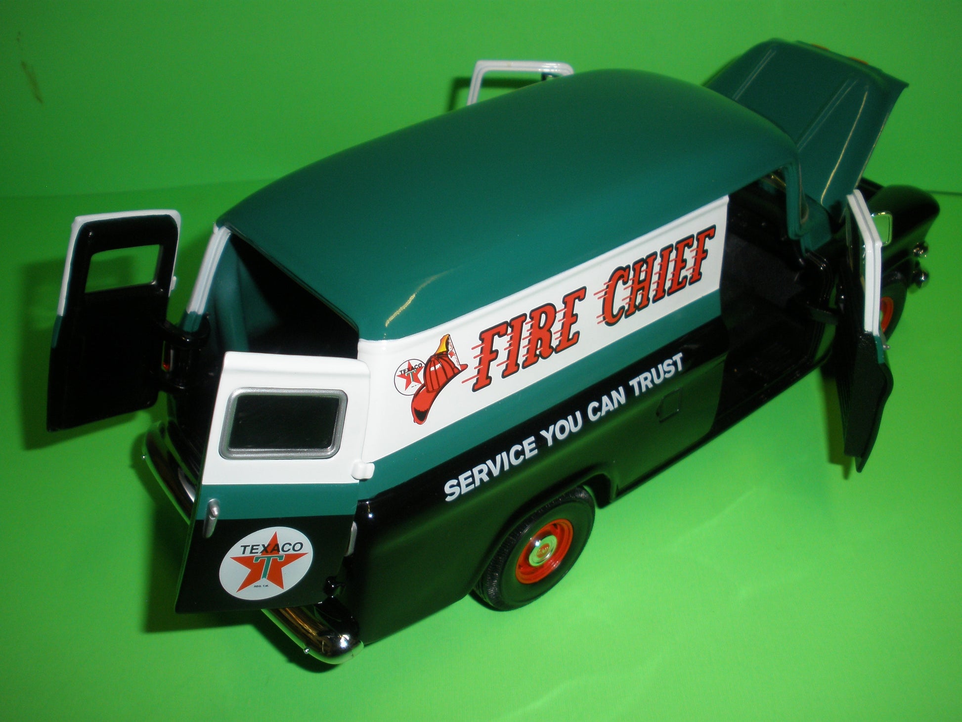 Texaco Fire Chief 1957 GMC Panel Van