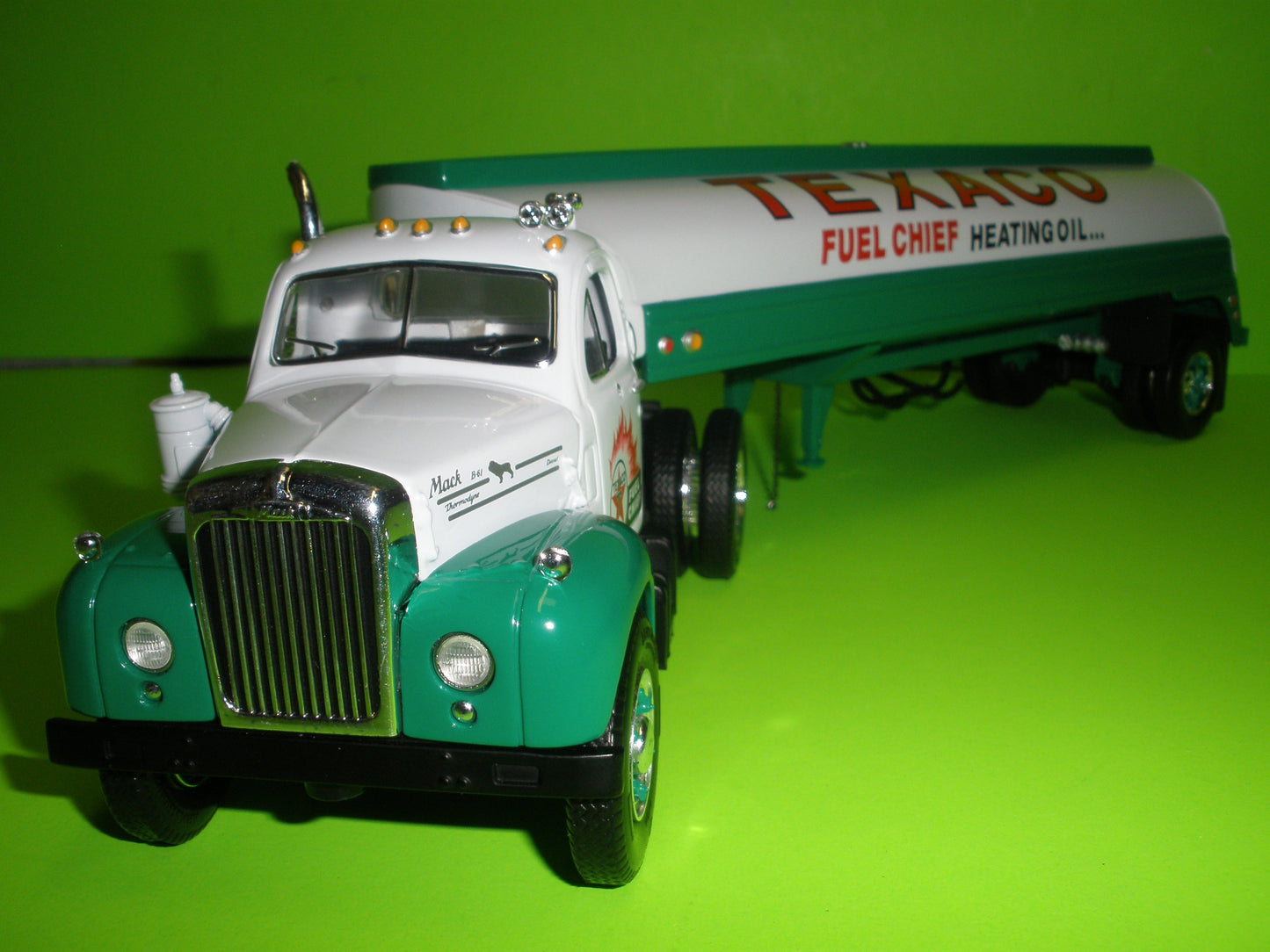 1958 Texaco Oil B MACK Tanker Truck - New In Box Zambia - Foto 5