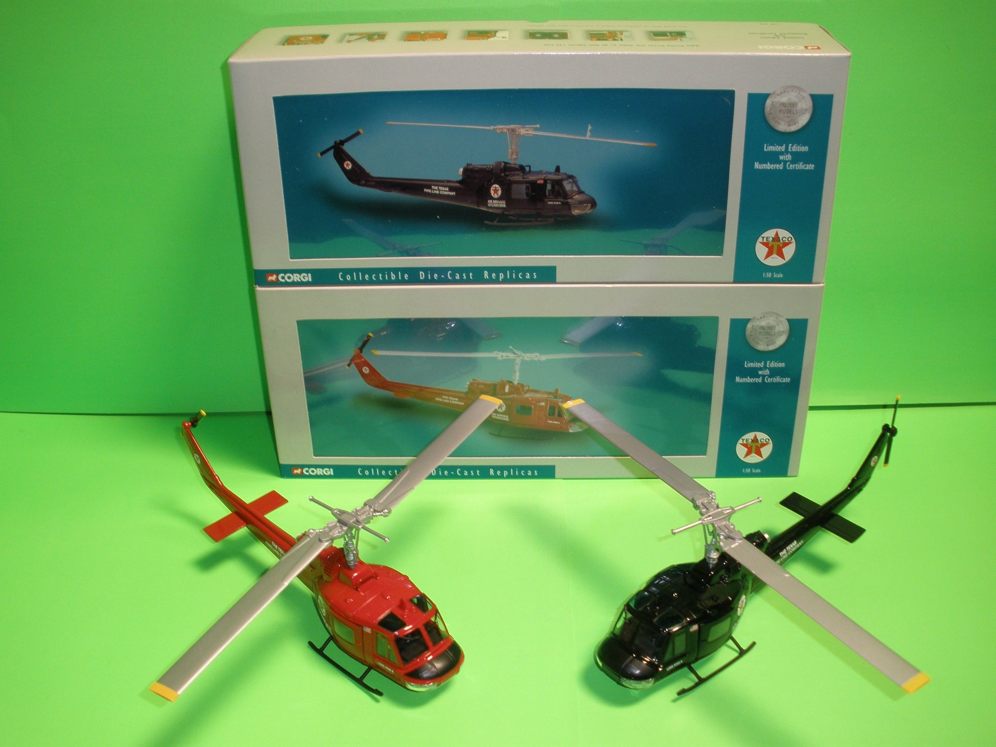 Texaco Huey Helicopter Set Red & Black