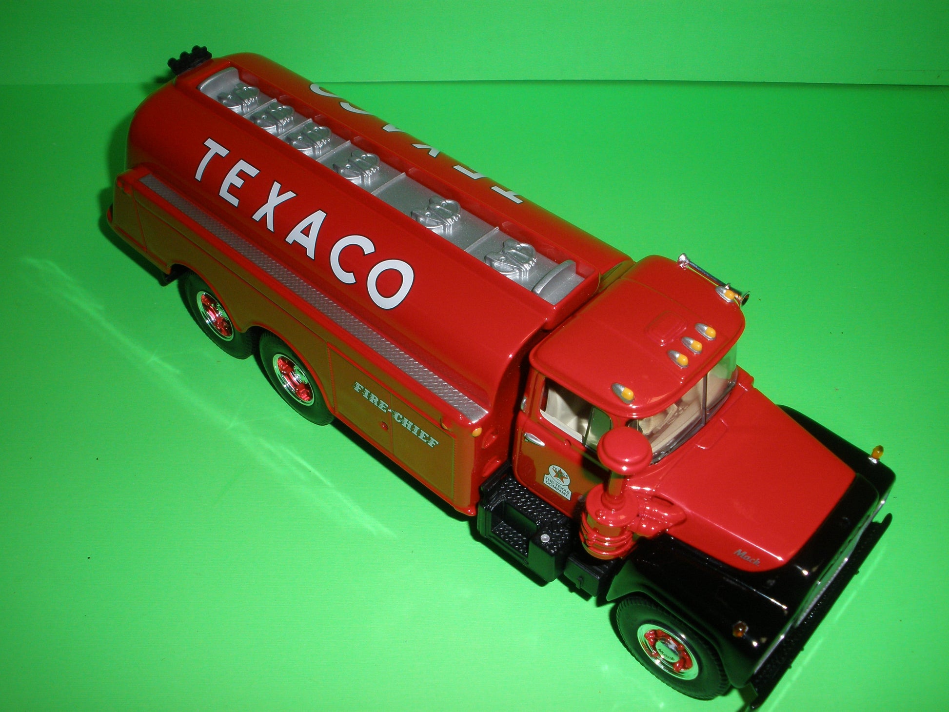 Texaco Mack R Model Tanker Truck Tour With Texaco Series