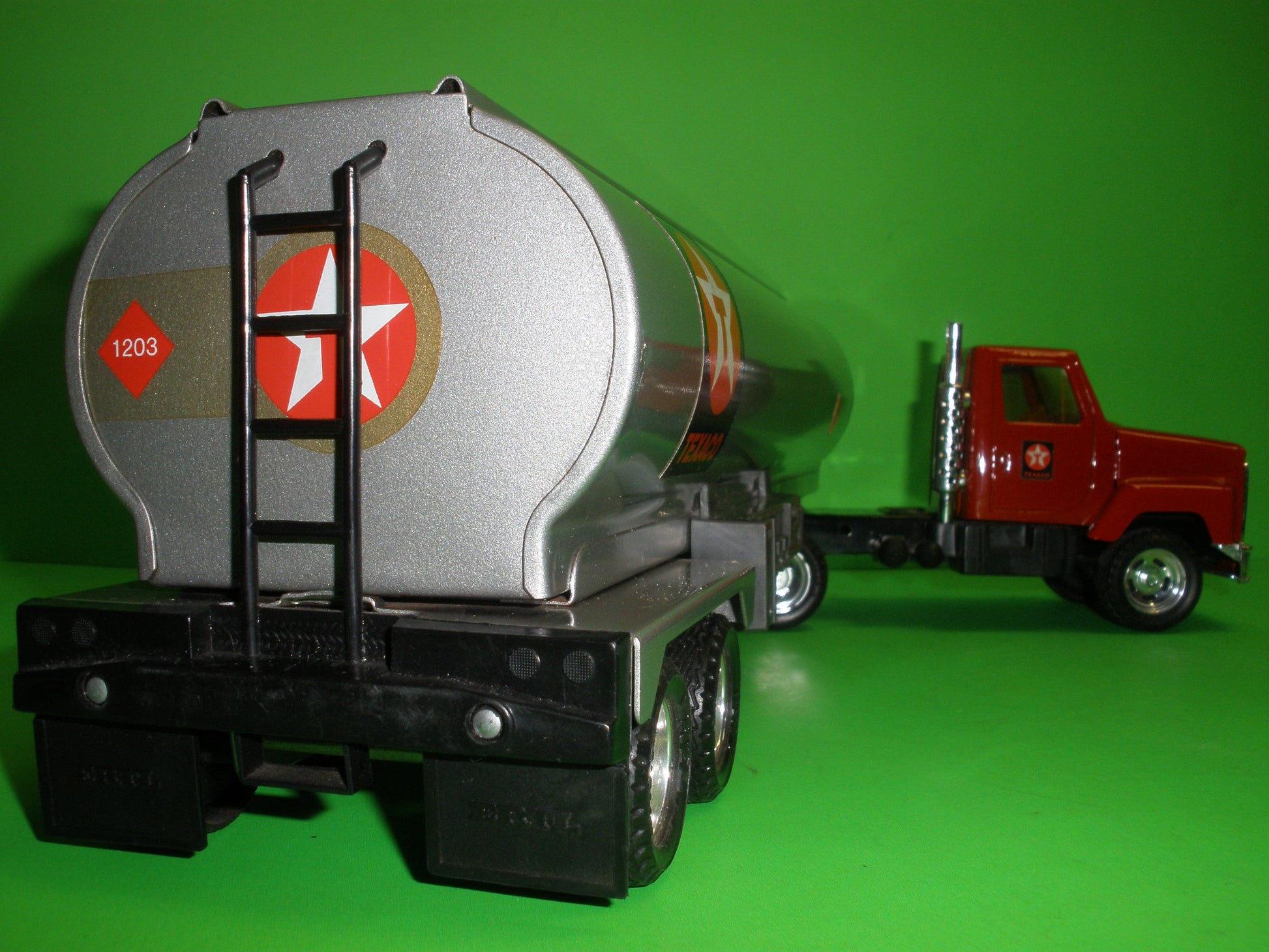 Texaco Pressed Steel Tanker Truck Red Cab