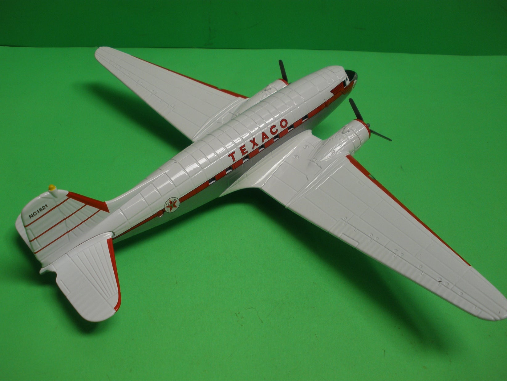 11 Texaco Douglas DC3C Gooney Bird Airplane Regular Edition